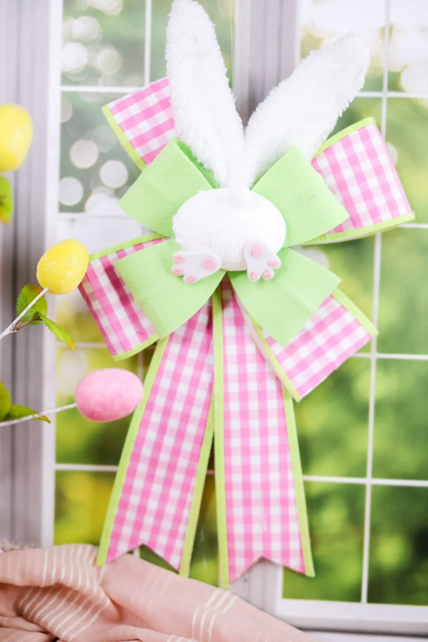 19" Checkered Easter Bunny Bows (2 Colors)