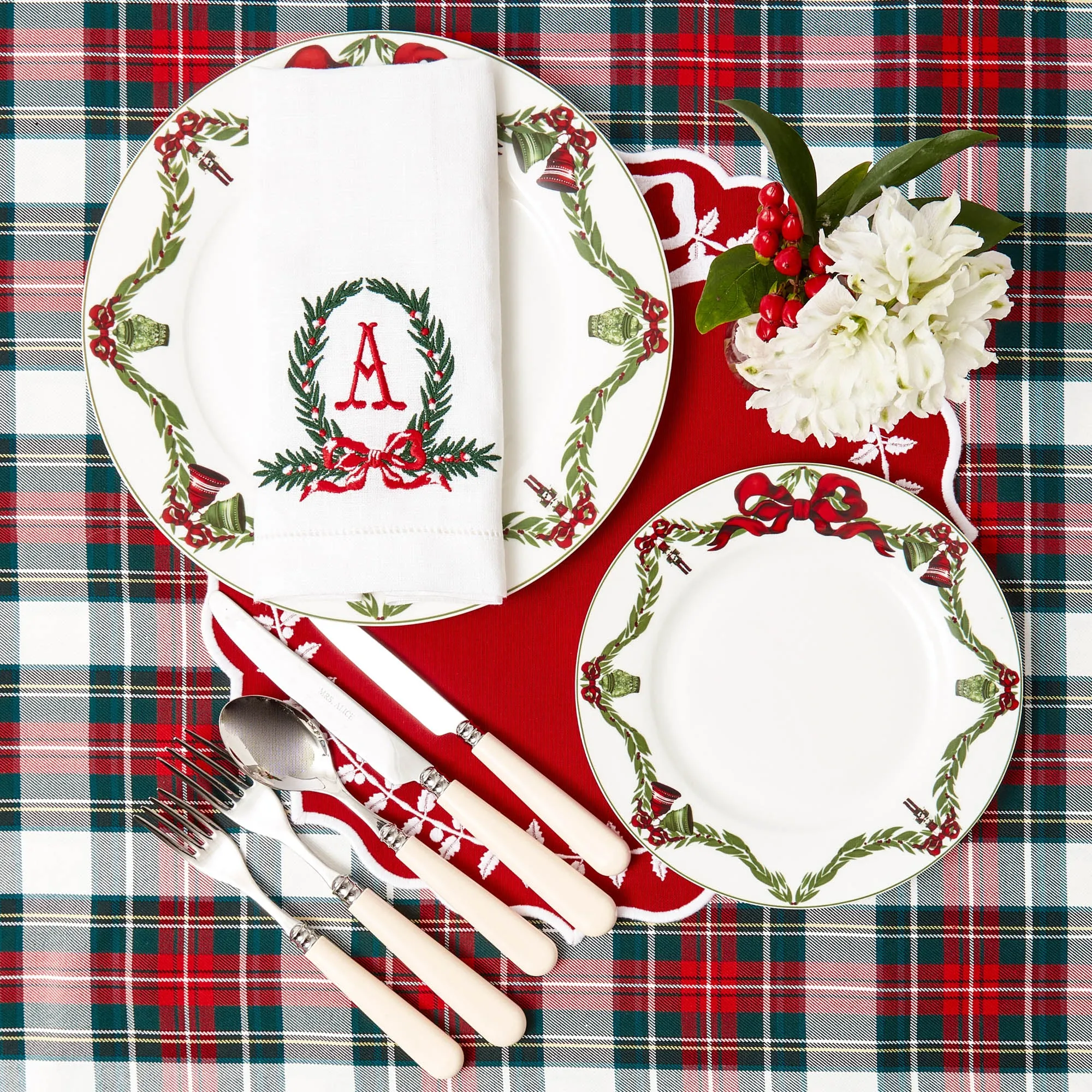 Christmas Garland Starter Plate