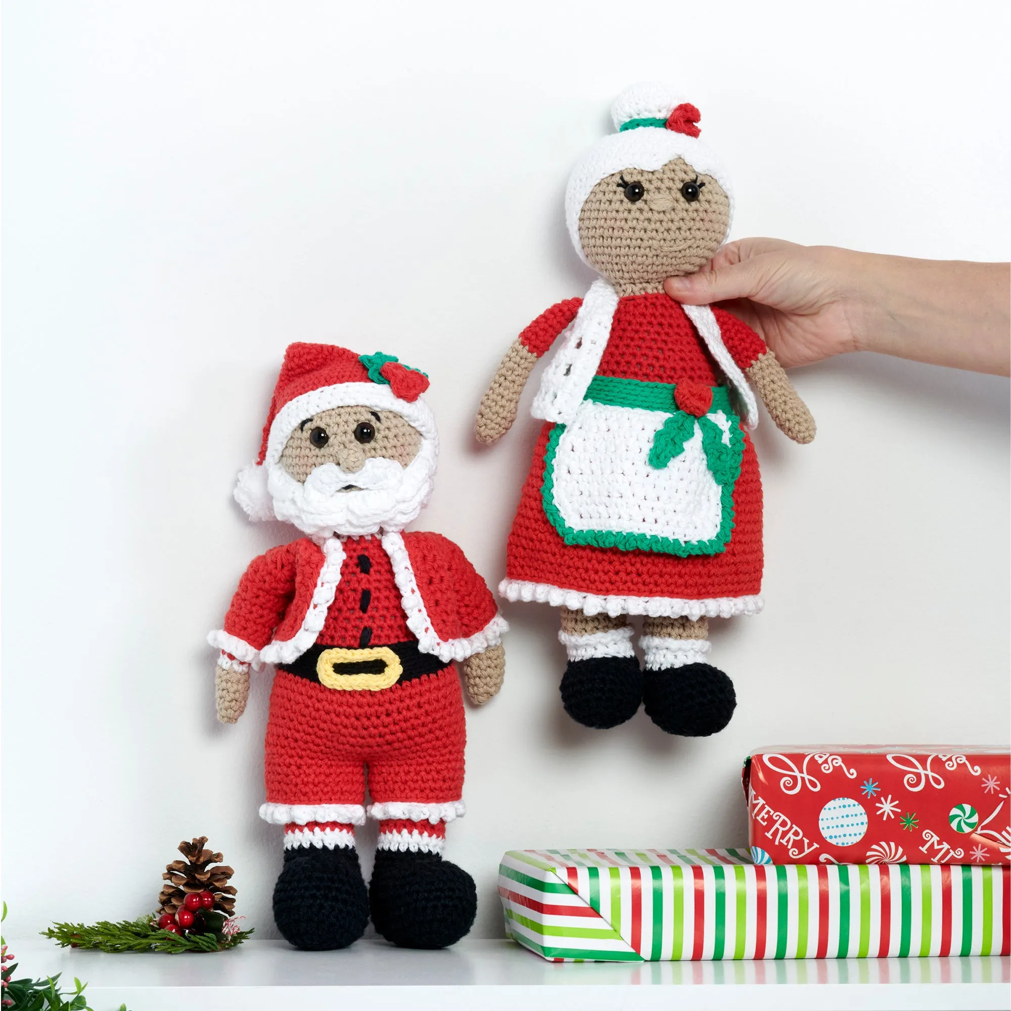 Lily Crochet Santa & Mrs Claus Dolls