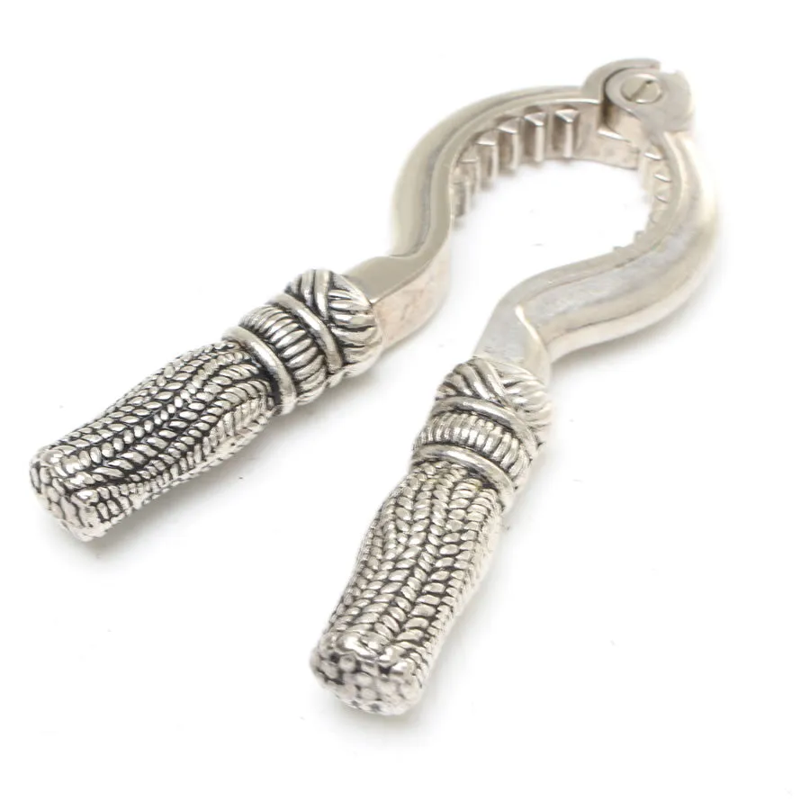Walnut Nutcrackers - Rope Design